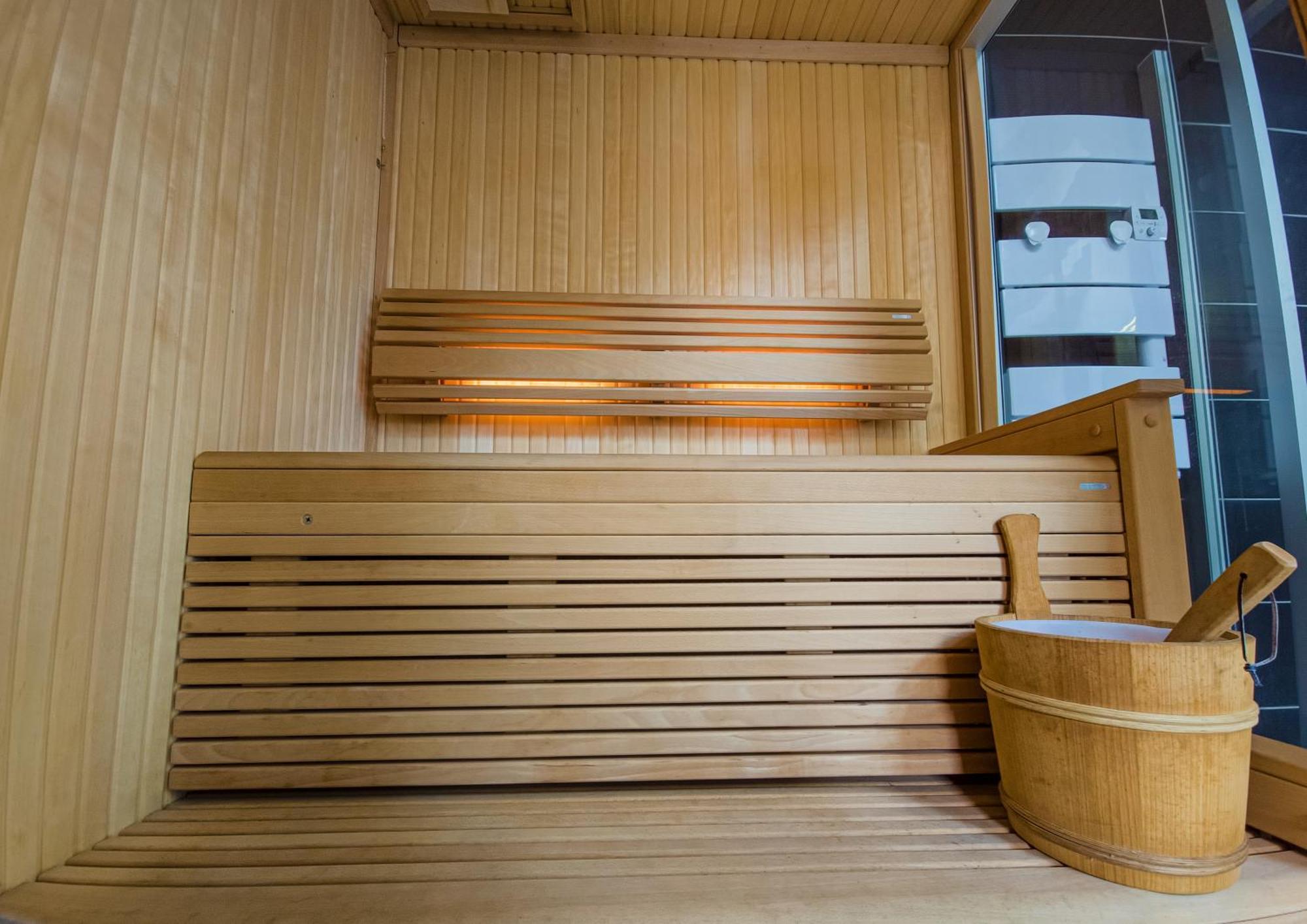 Ti Vaen I Maison Traditionnelle Bretonne & Sauna Lanvéoc Eksteriør bilde