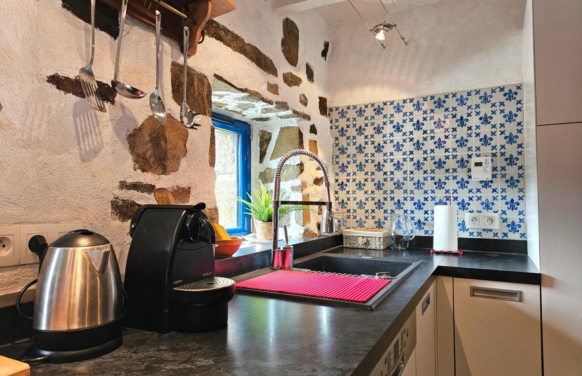 Ti Vaen I Maison Traditionnelle Bretonne & Sauna Lanvéoc Eksteriør bilde